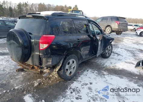 2008 Toyota Rav4 Base V6 z USA, uszkodzony, nr VIN JTMBK33V585065615